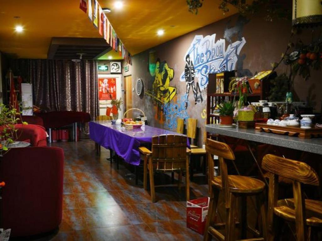 Xian Facebook Youth Hostel Bagian luar foto