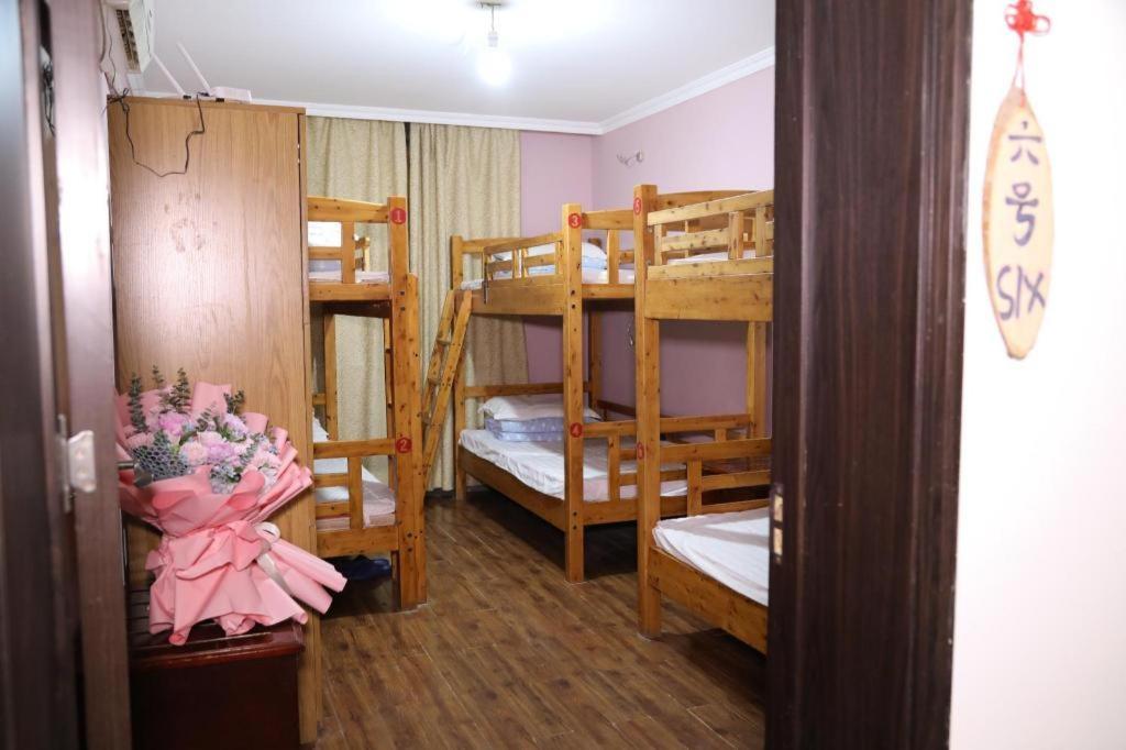 Xian Facebook Youth Hostel Bagian luar foto