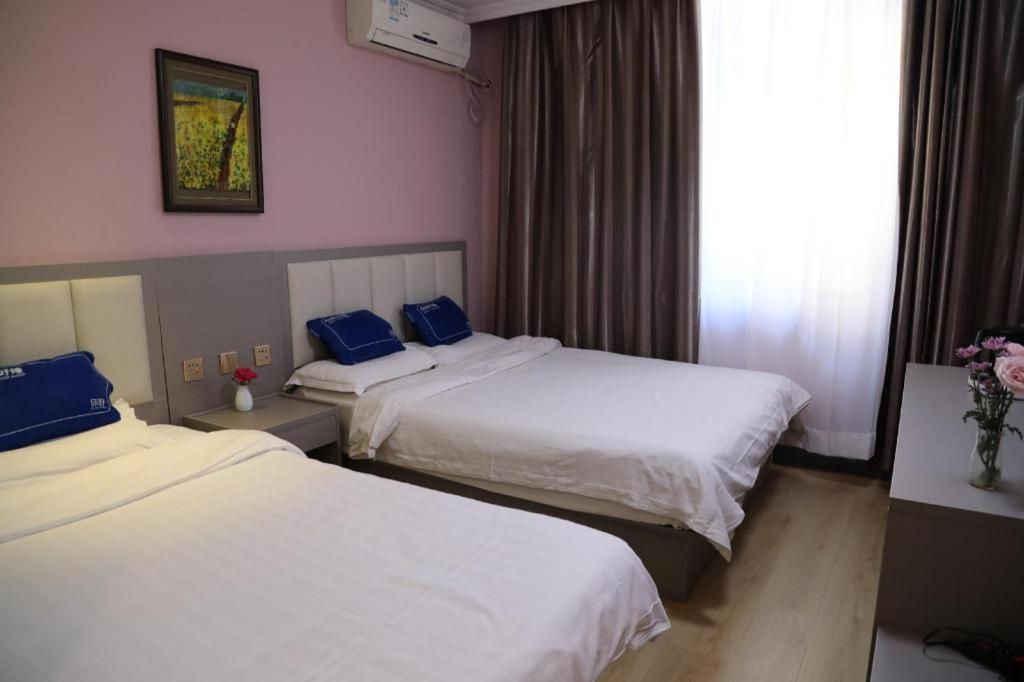 Xian Facebook Youth Hostel Bagian luar foto