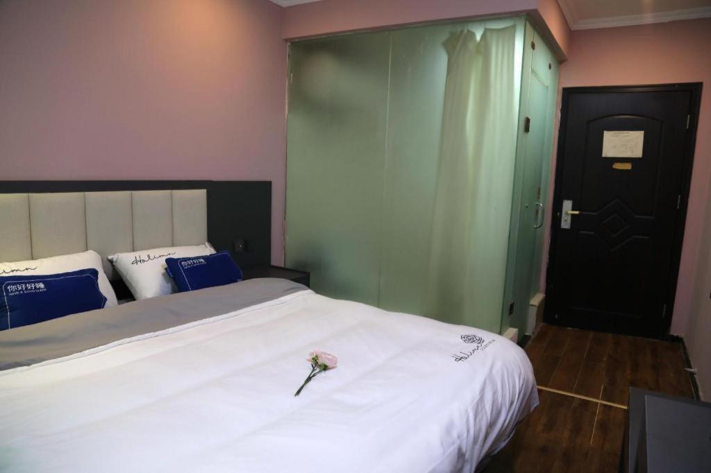 Xian Facebook Youth Hostel Bagian luar foto